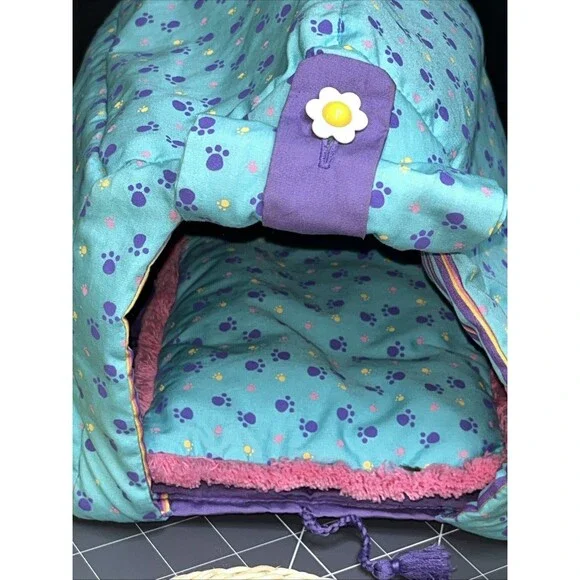 American Girl Doll Coconut Dog With Carrier Bowls Leash Pillow Dog Bed And Food - Picture 5 of 9